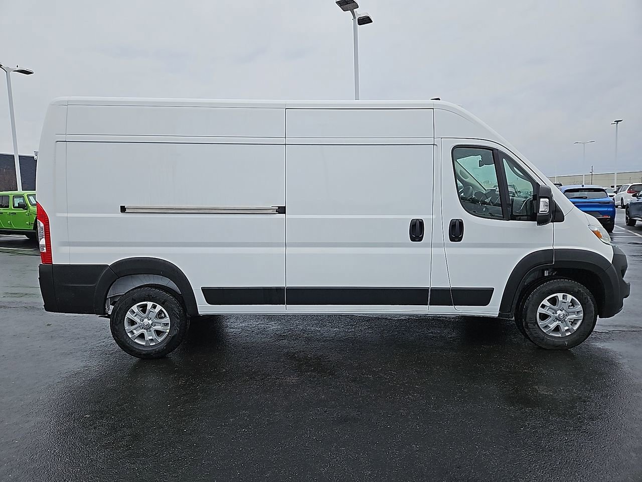 New 2025 RAM ProMaster 2500 w/ Quick Order Package 22G SLT image 6