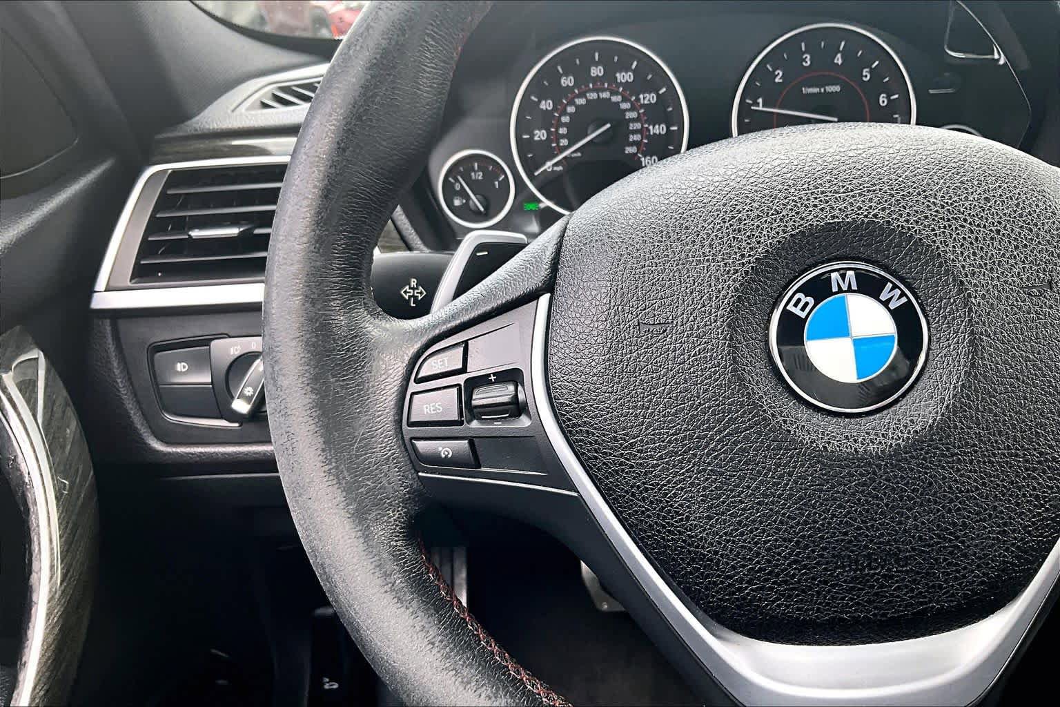 Used 2017 BMW 330i Sedan image 24