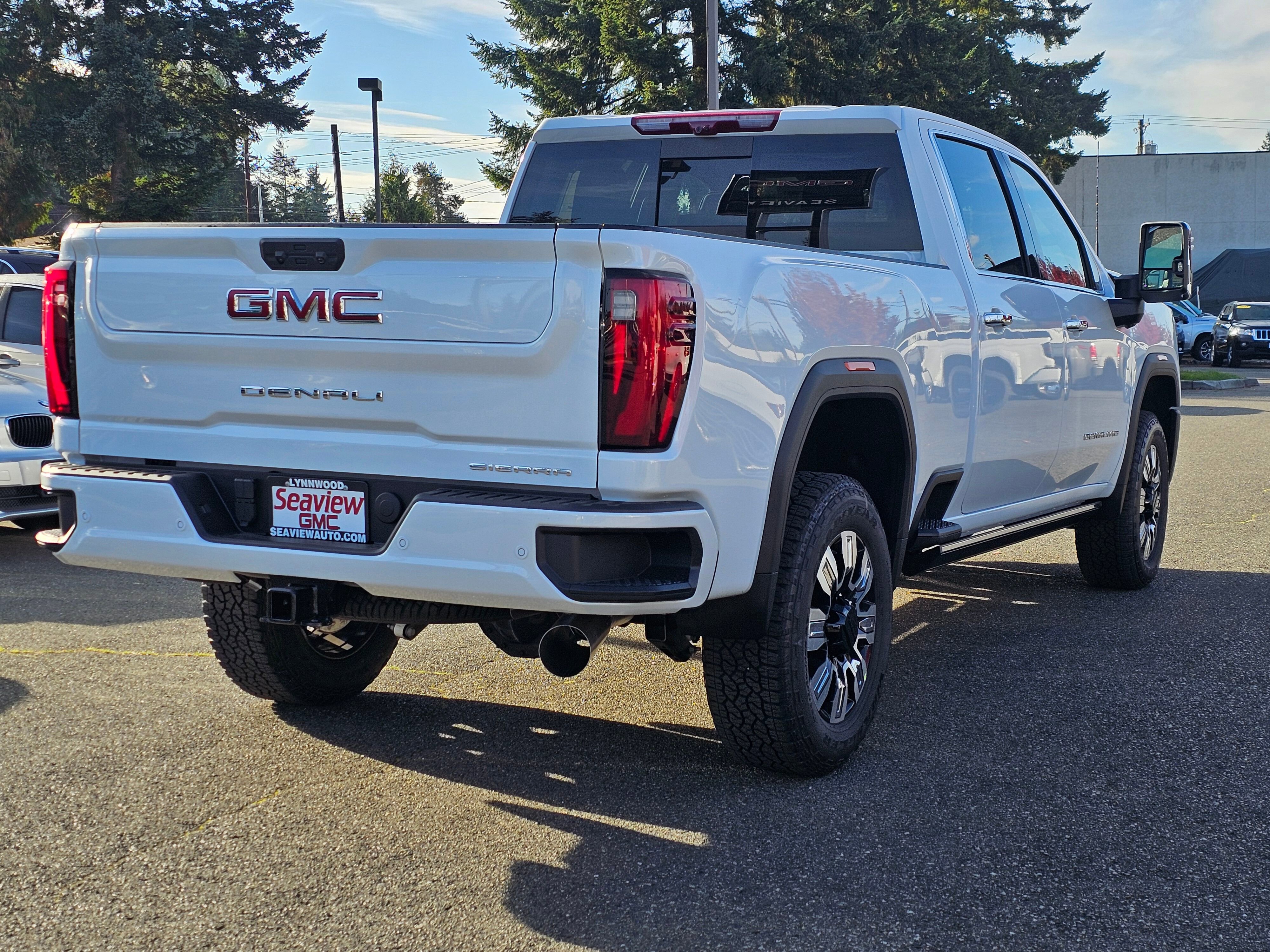 New 2026 GMC Sierra 2500 Denali w/ Denali Reserve Package image 7