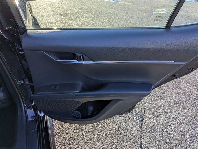 Used 2022 Toyota Camry SE image 34