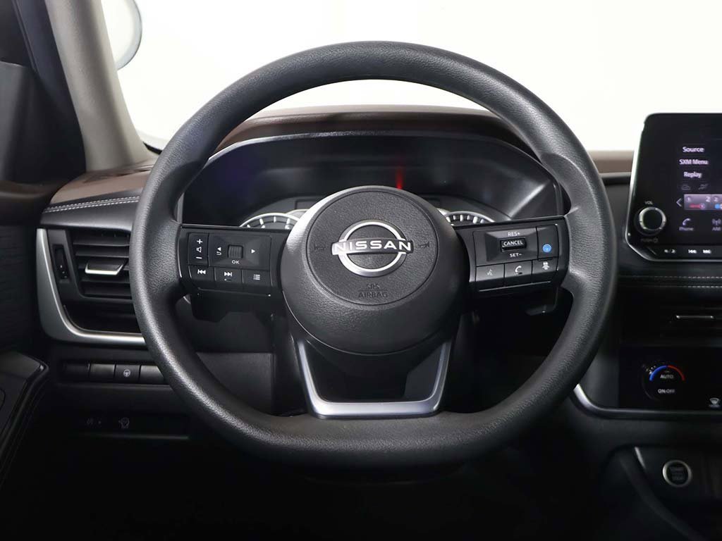 Used 2023 Nissan Rogue SV image 31