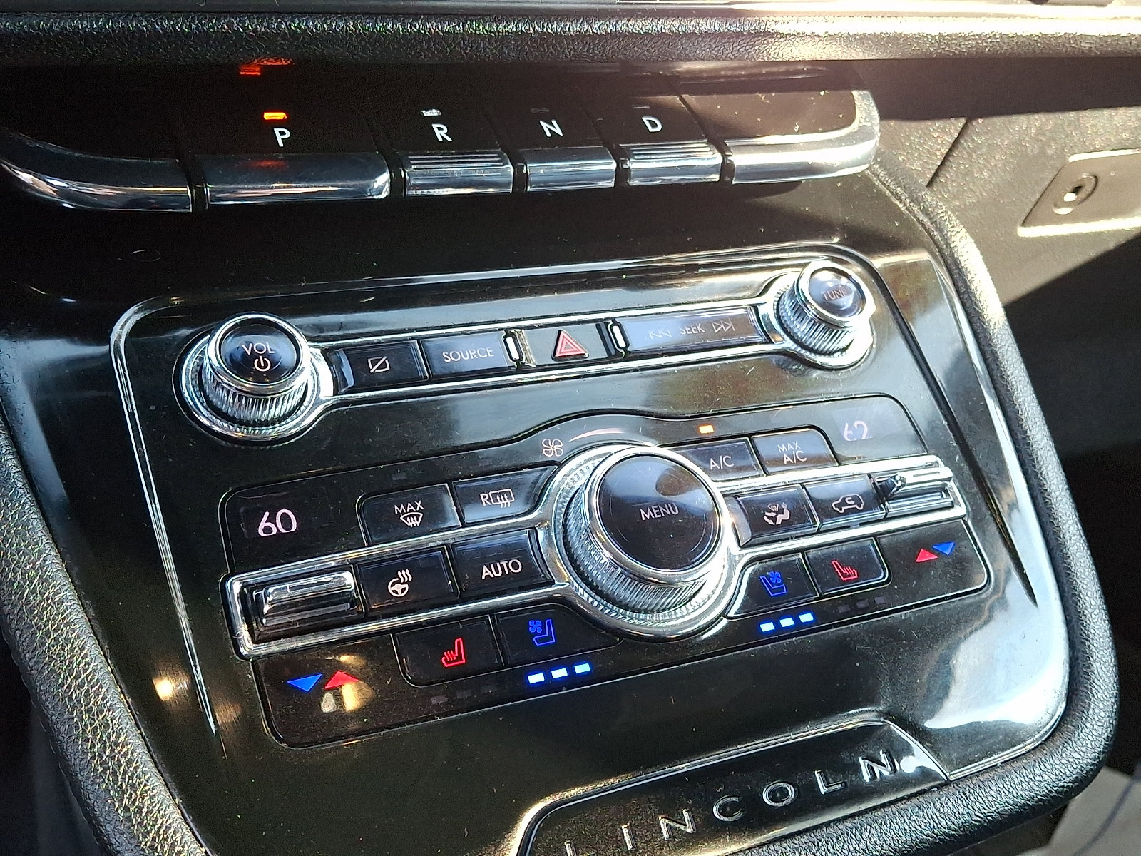 Used 2020 Lincoln Corsair AWD w/ Equipment Group 101A image 16