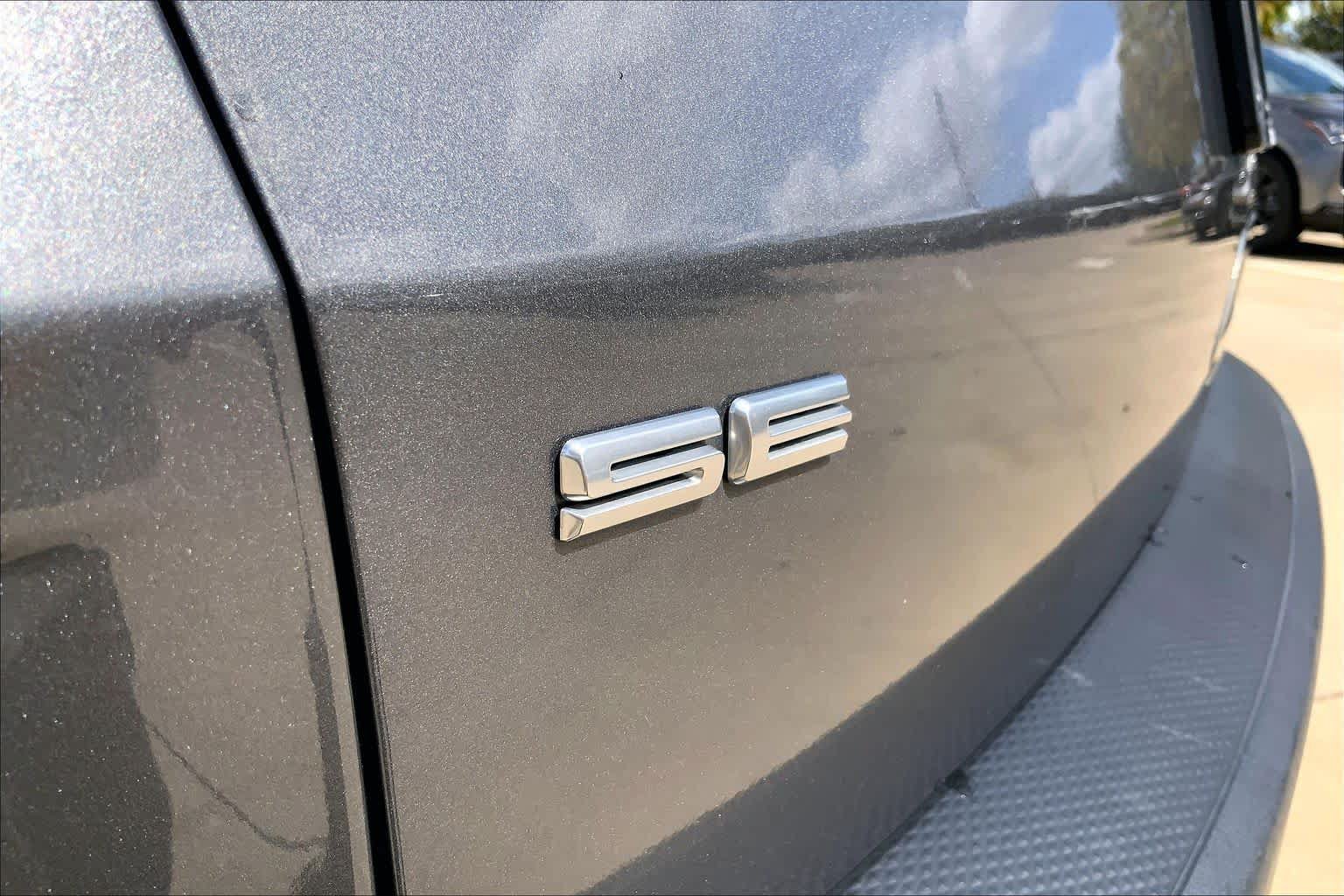 Used 2022 Ford Escape SE FWD image 9