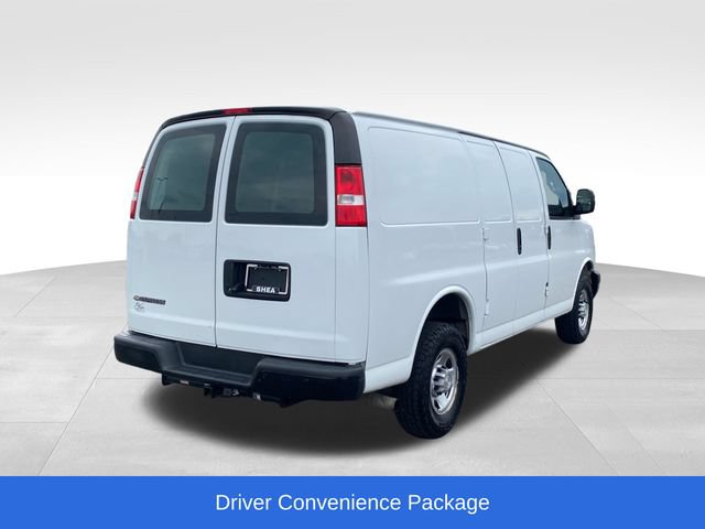 Used 2021 Chevrolet Express 2500 w/ Driver Convenience Package RWD image 3