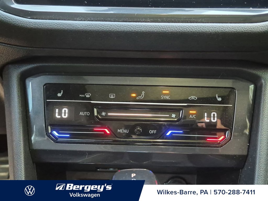 Certified 2024 Volkswagen Tiguan SE R-Line AWD/4WD image 29