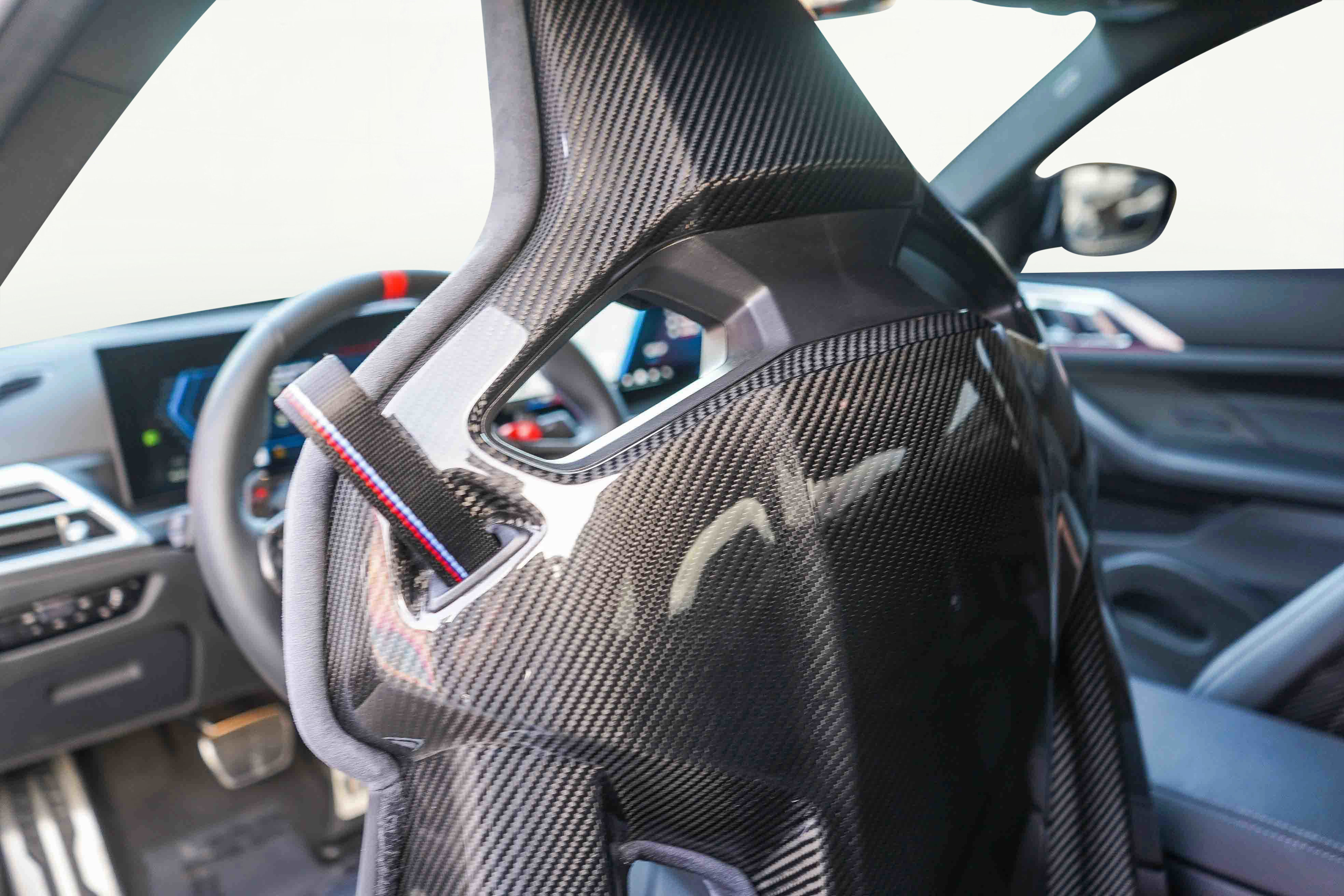 Used 2025 BMW M4 Competition w/ Executive Package image 34