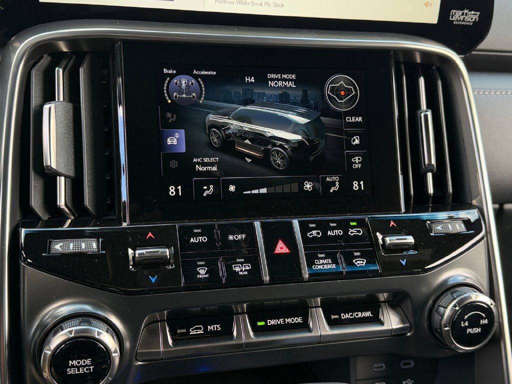 New 2026 Lexus LX 600 4WD w/ Appearance Package image 22