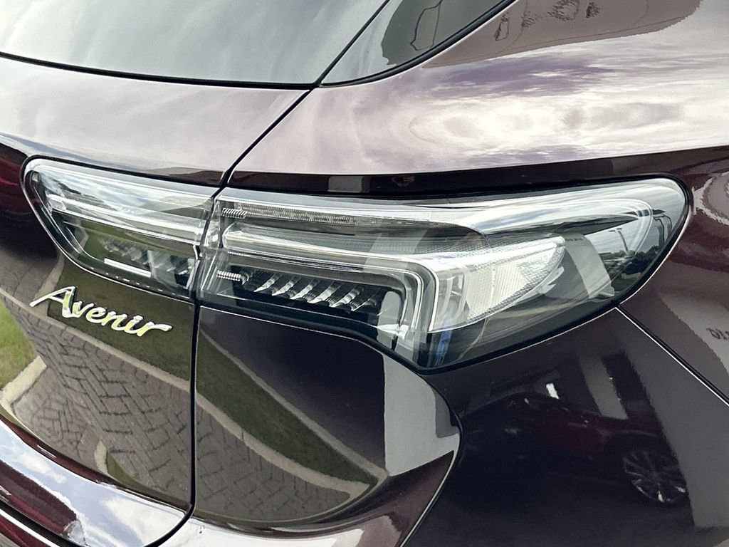 Certified 2023 Buick Envision Avenir image 9