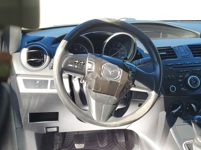 Used 2013 MAZDA MAZDA3 i SV image 10