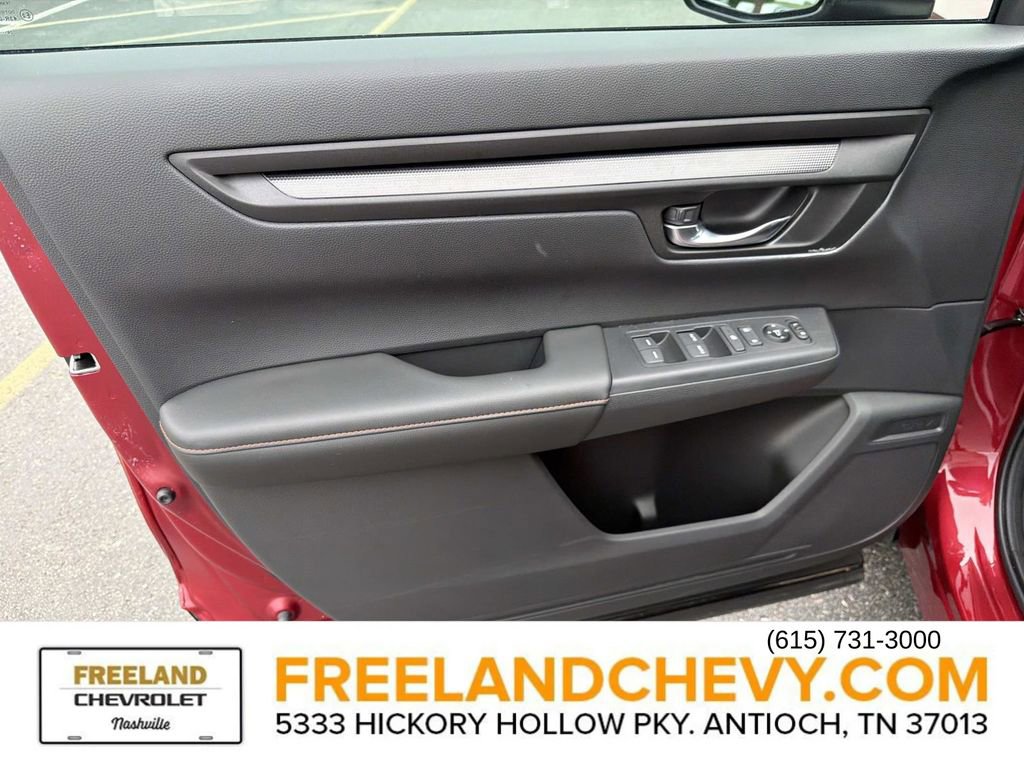 Used 2025 Honda CR-V Sport image 21