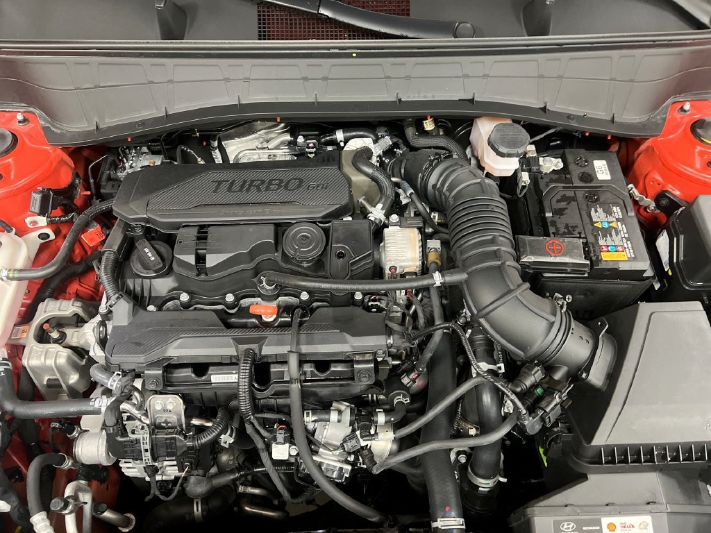 Used 2025 Hyundai Kona Limited FWD image 25