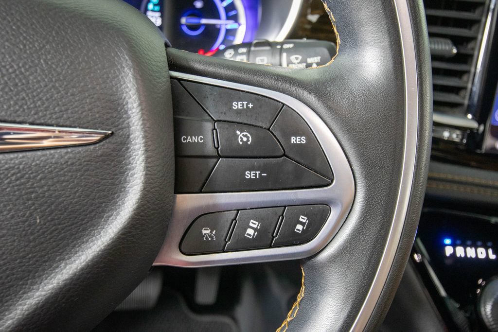 Used 2021 Chrysler Pacifica Pinnacle FWD image 21