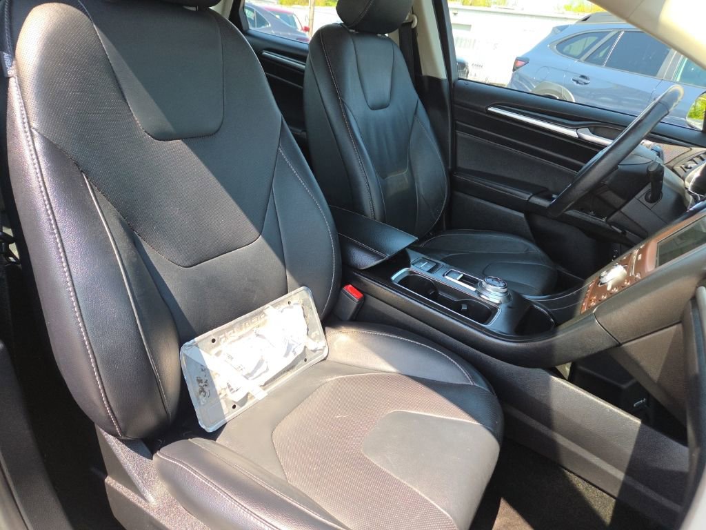 Used 2018 Ford Fusion Titanium FWD image 20
