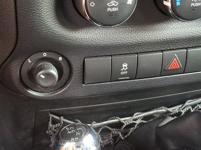 Used 2012 Jeep Wrangler Unlimited Sport AWD/4WD image 29
