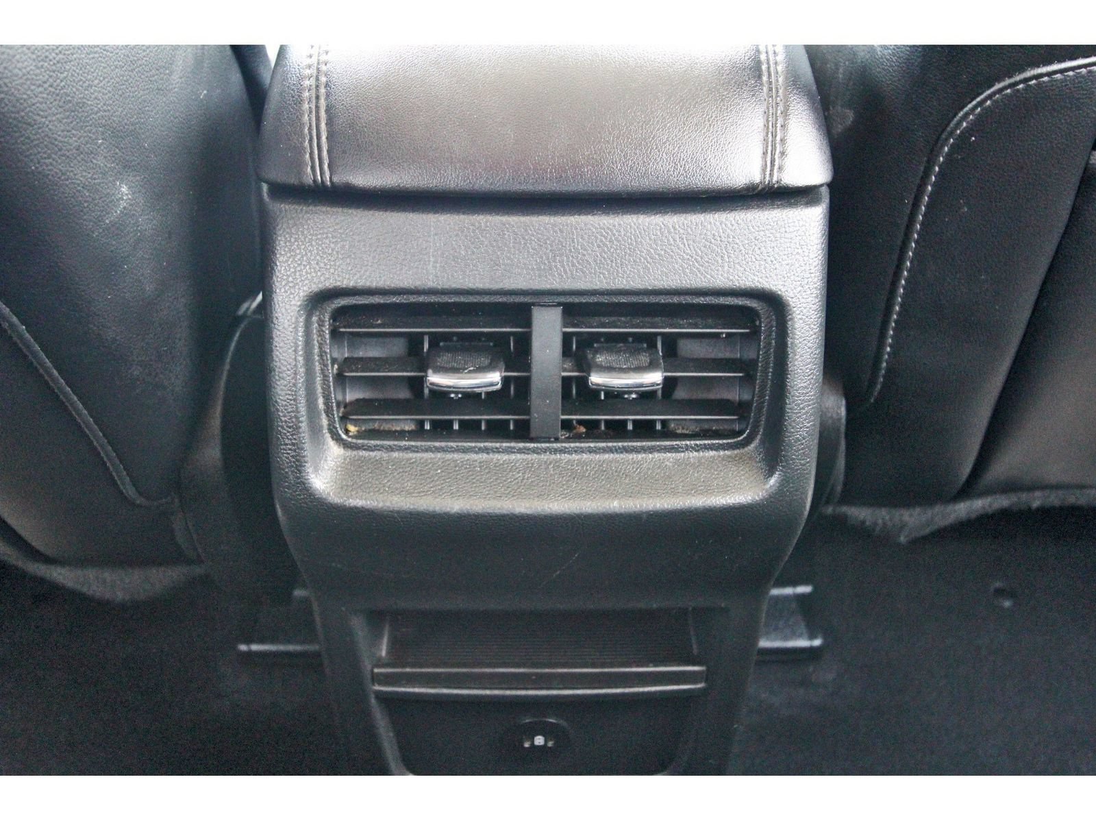 Used 2024 Ford Edge SEL AWD/4WD image 15