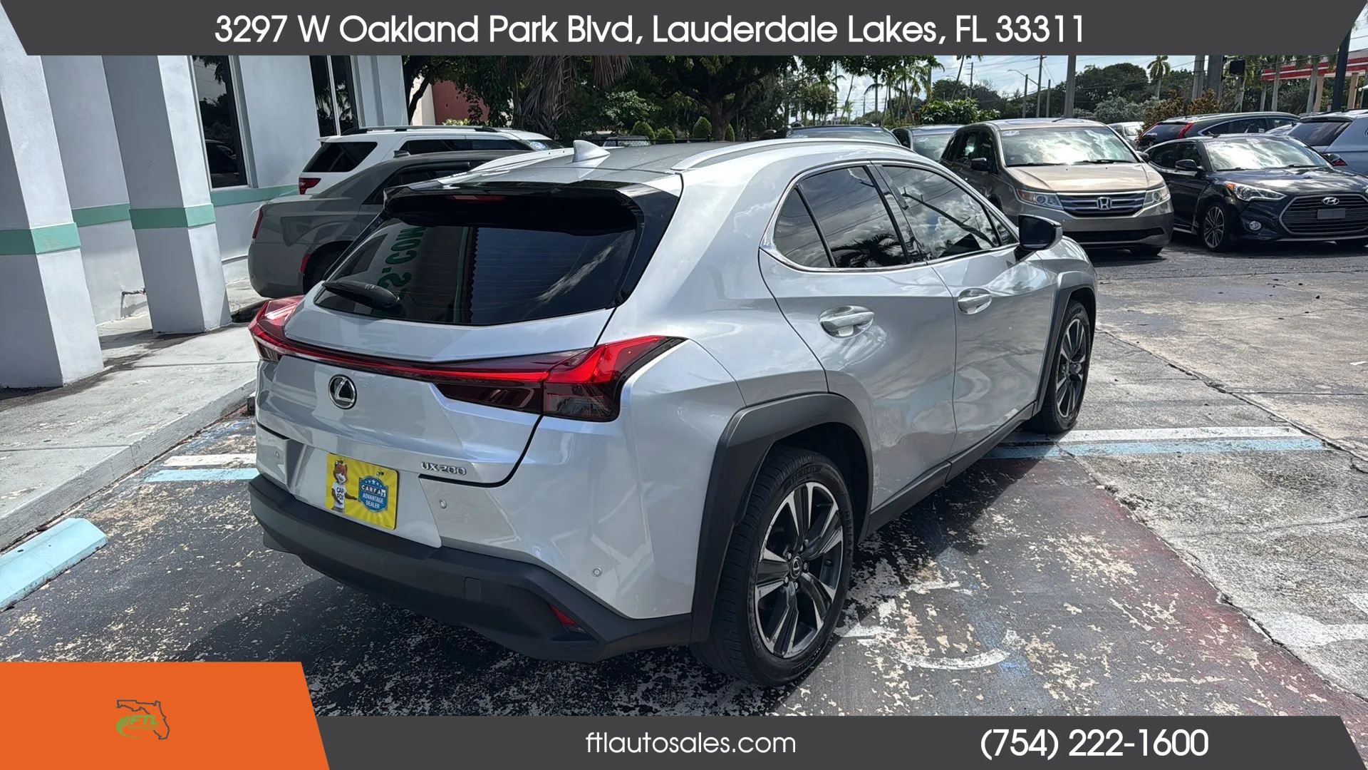 Used 2019 Lexus UX 200 w/ Premium Package FWD image 10