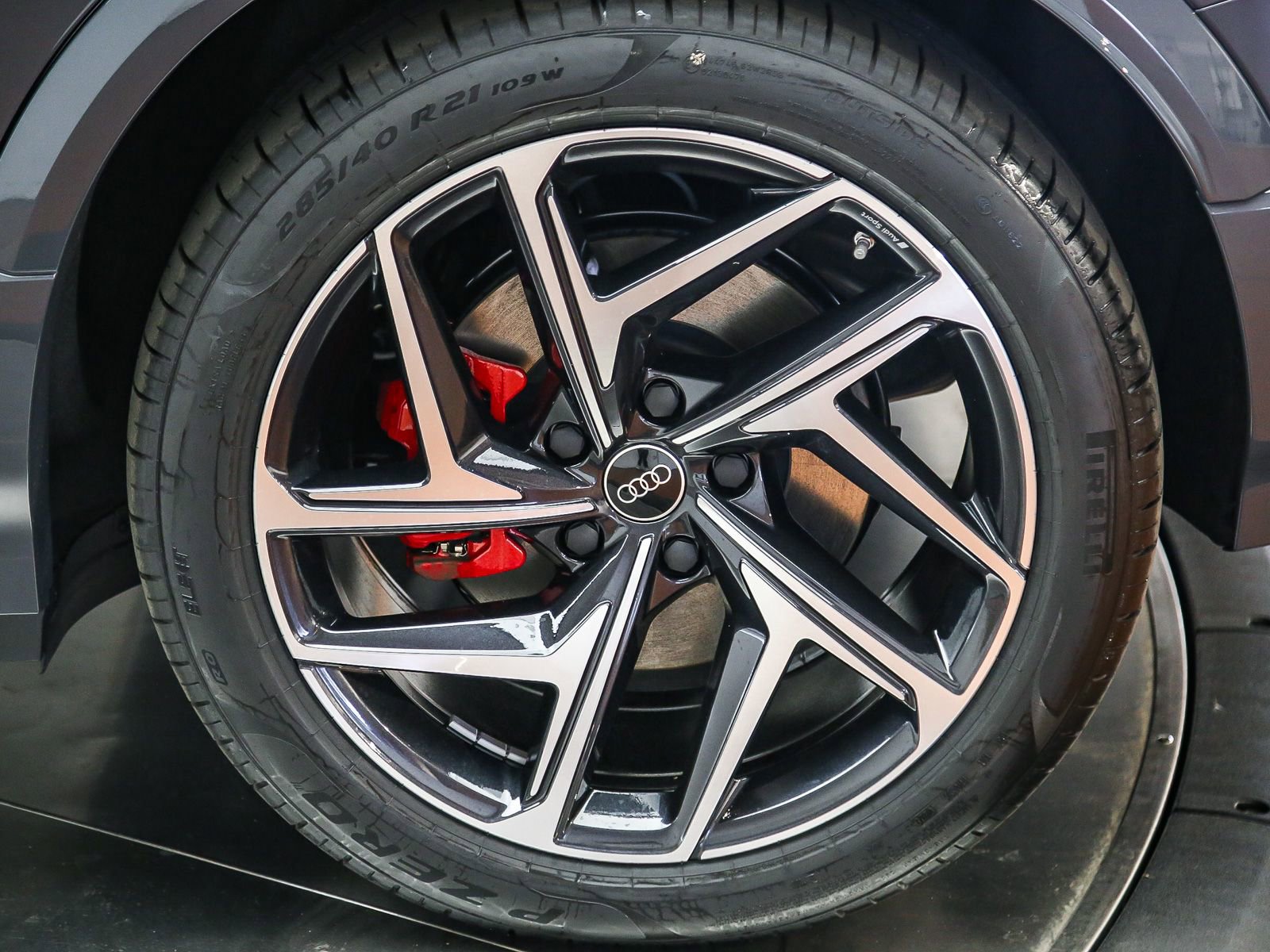 New 2027 Audi SQ6 e-tron Premium Plus AWD/4WD image 12
