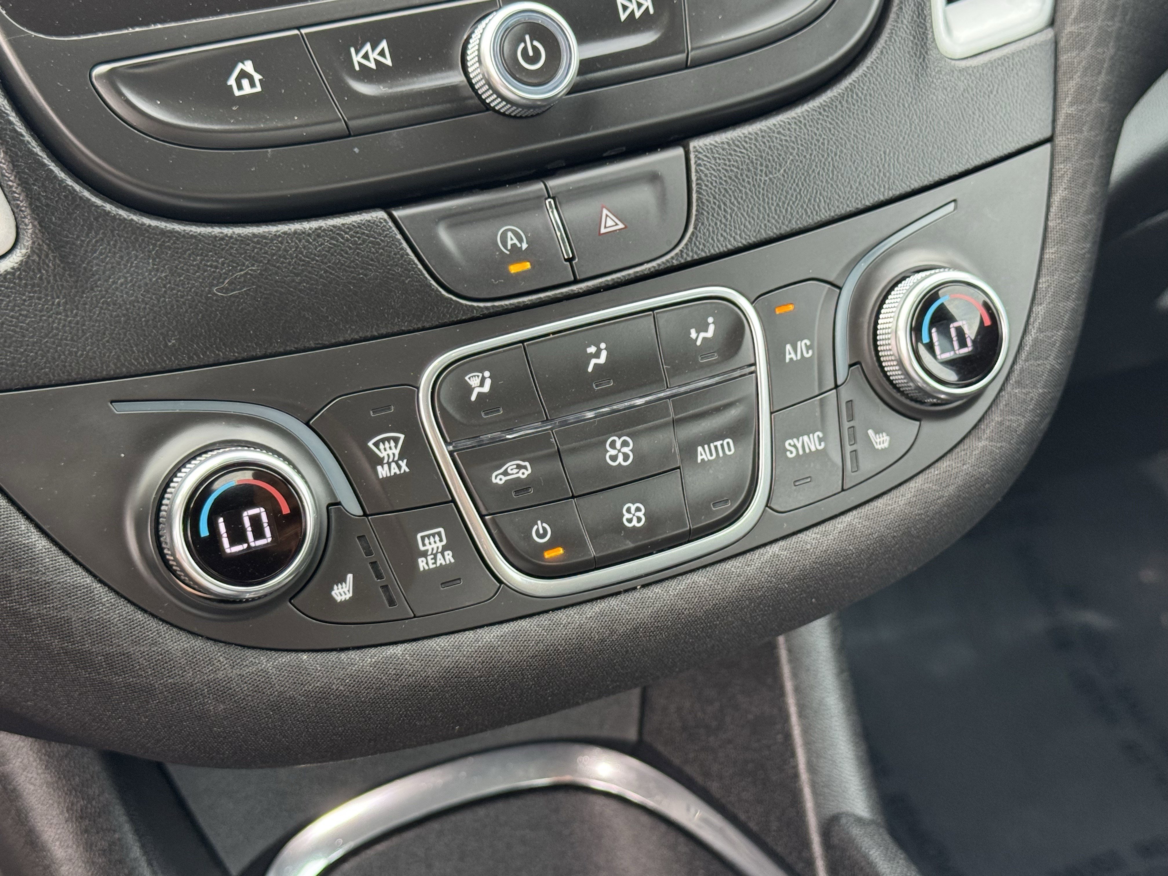 Used 2024 Chevrolet Malibu LT FWD image 20