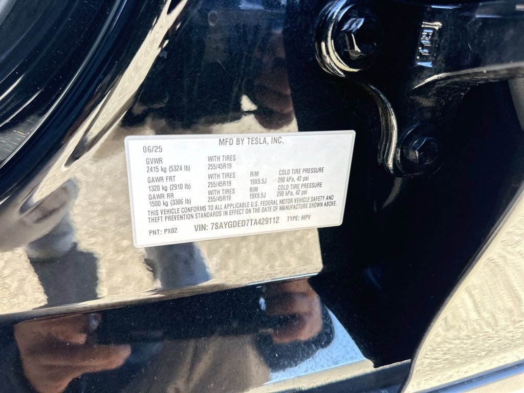 Used 2026 Tesla Model Y Long Range image 37