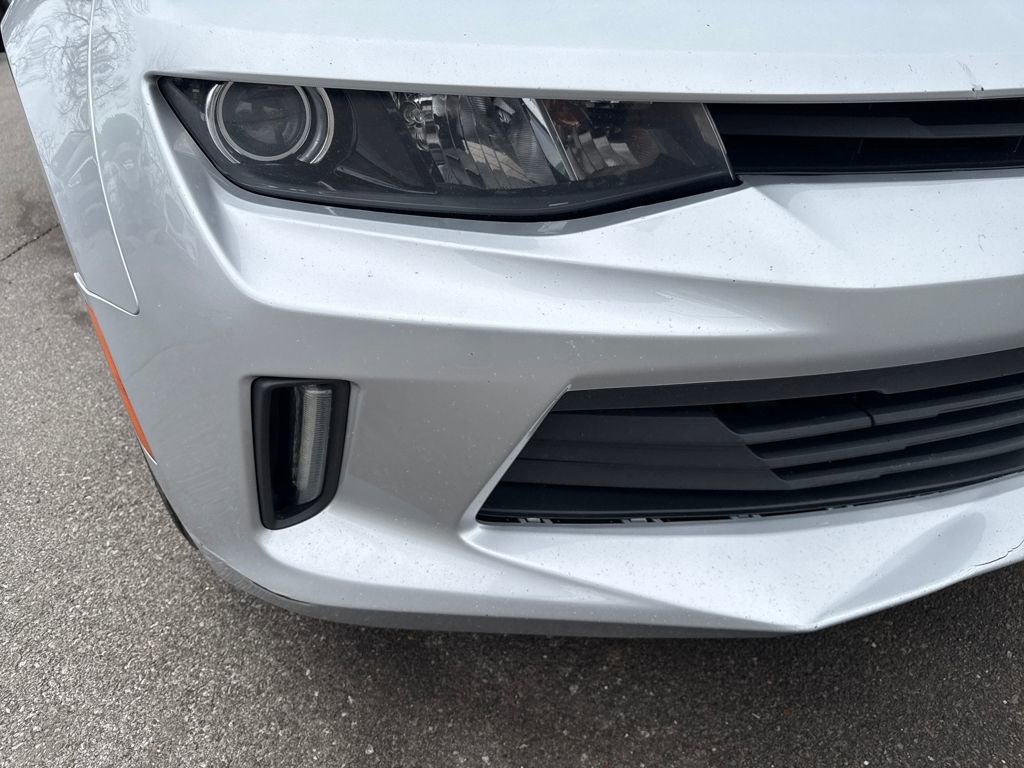 Used 2018 Chevrolet Camaro LT image 39