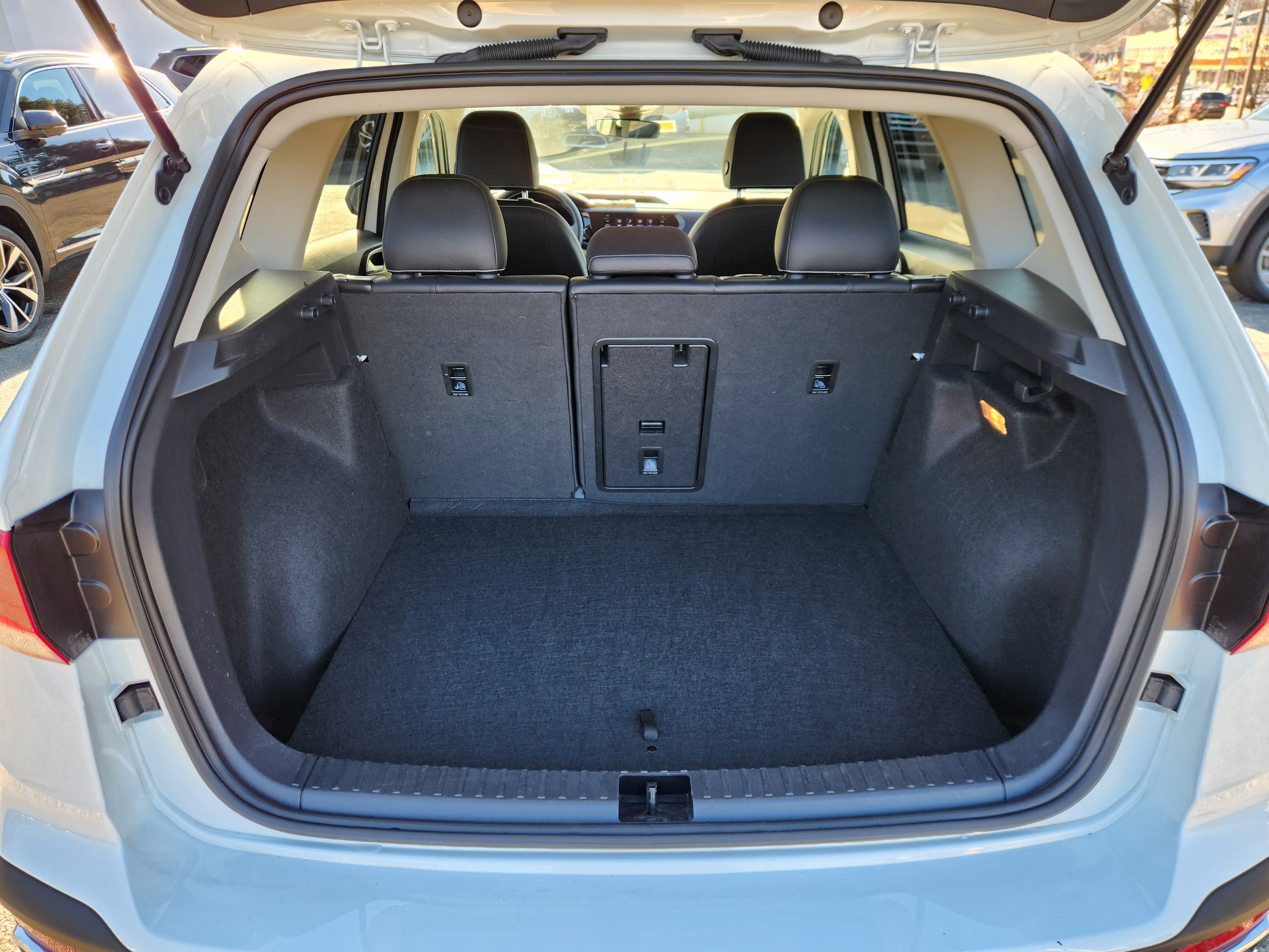 Certified 2023 Volkswagen Taos SE image 18