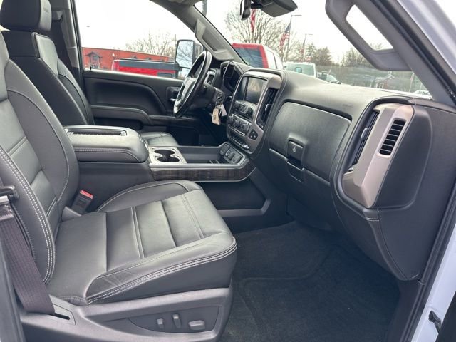 Used 2016 GMC Sierra 2500 Denali w/ Duramax Plus Package image 31