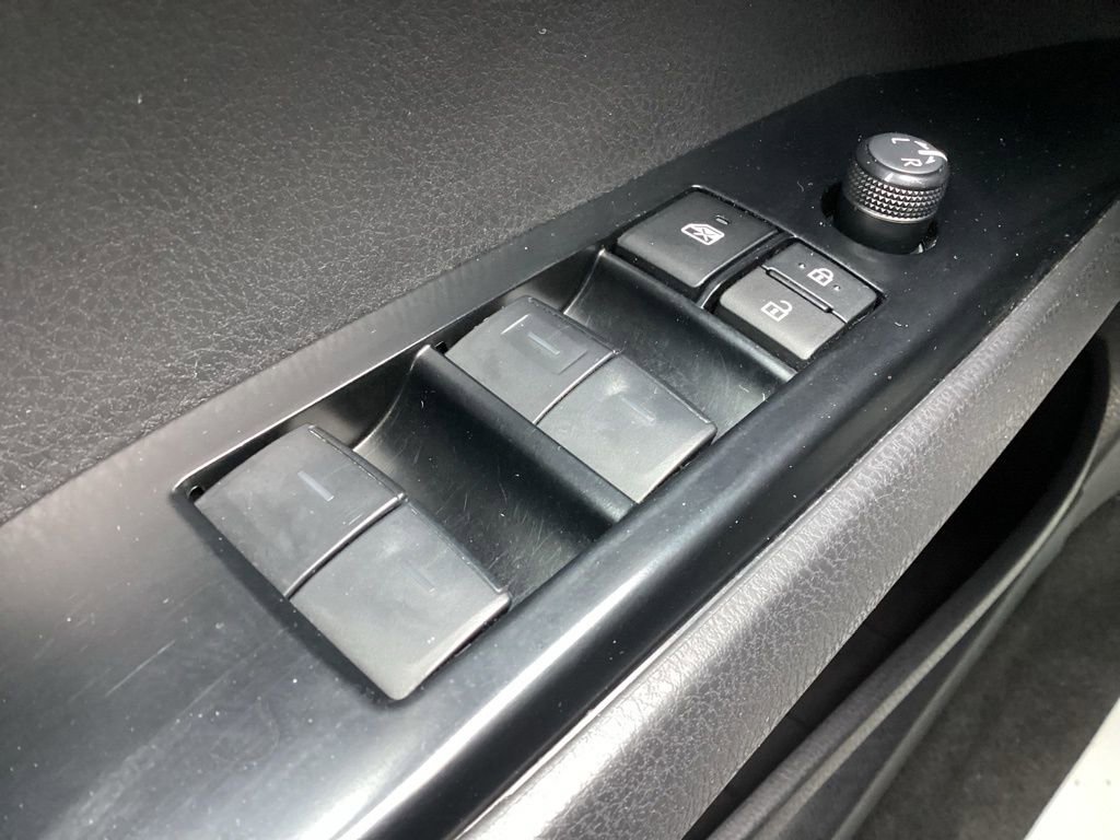 Used 2025 Toyota Camry LE image 18
