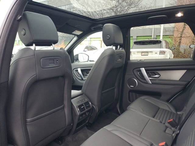 Used 2025 Land Rover Discovery Sport Dynamic SE image 14