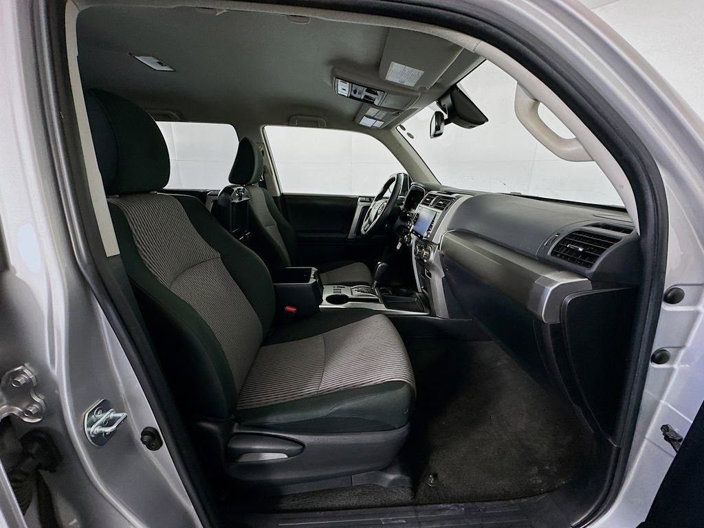 Used 2021 Toyota 4Runner SR5 image 27