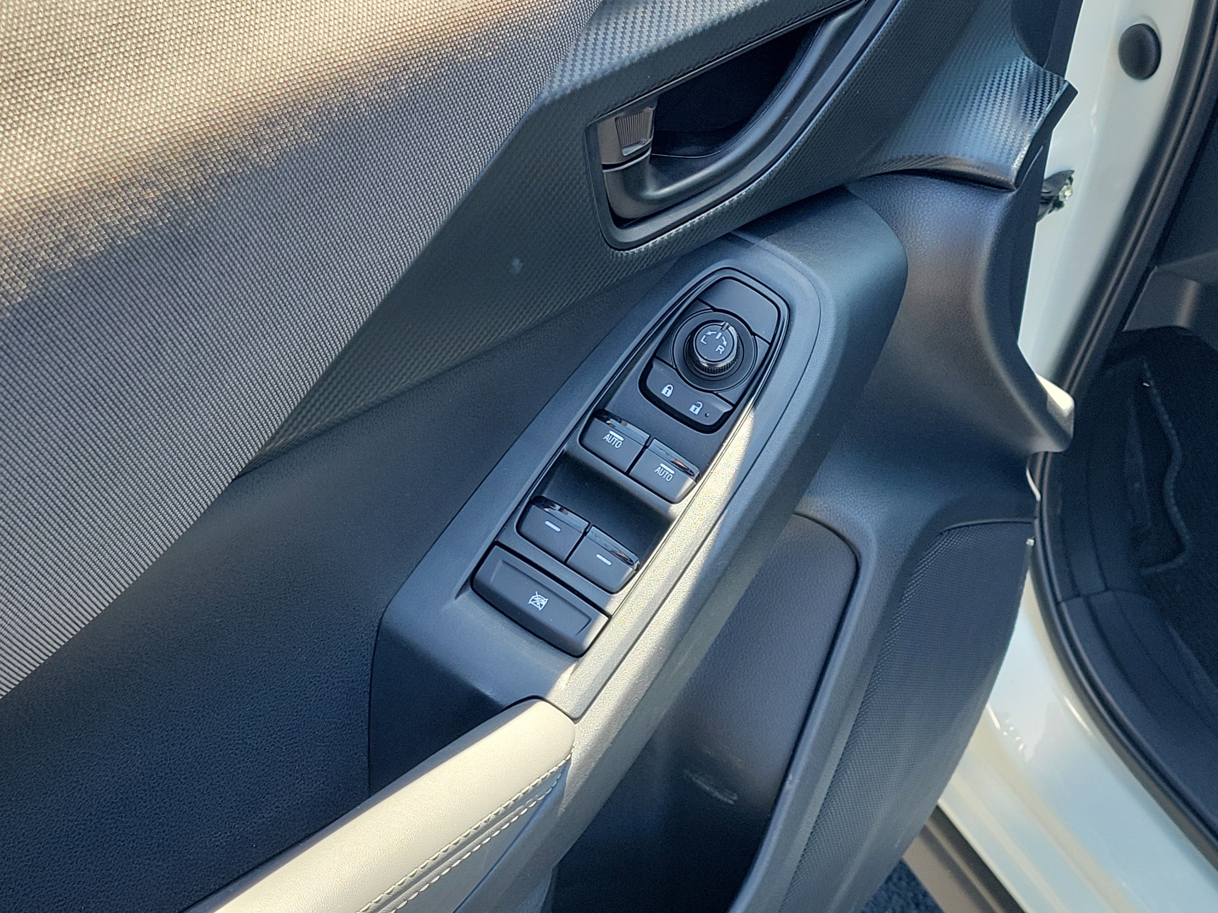 Used 2024 Subaru Crosstrek 2.0i Premium AWD/4WD image 21