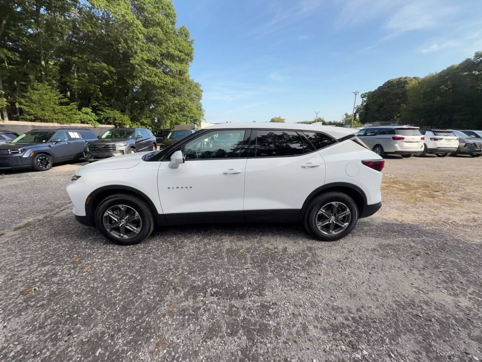 Used 2025 Chevrolet Blazer LT FWD image 8