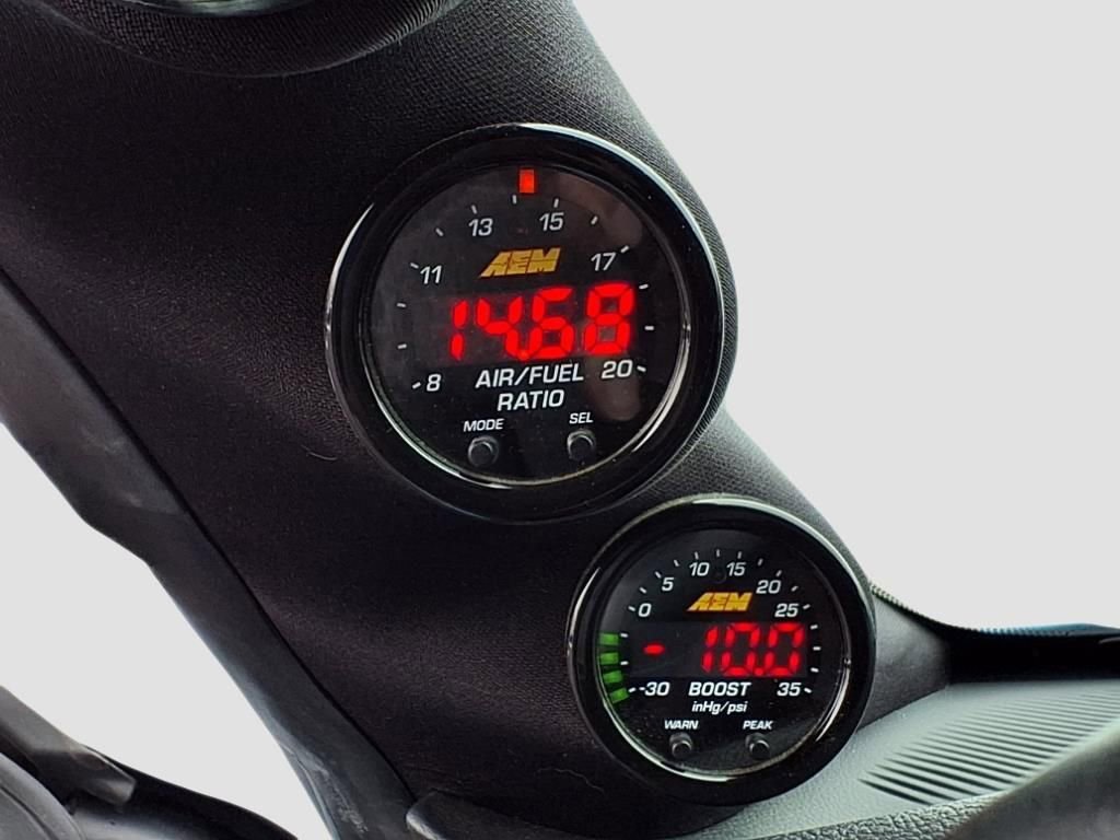 Used 2016 Dodge Challenger R/T Scat Pack w/ Leather Interior Group image 16