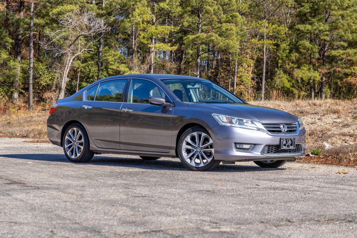 Used 2014 Honda Accord Sport image 3
