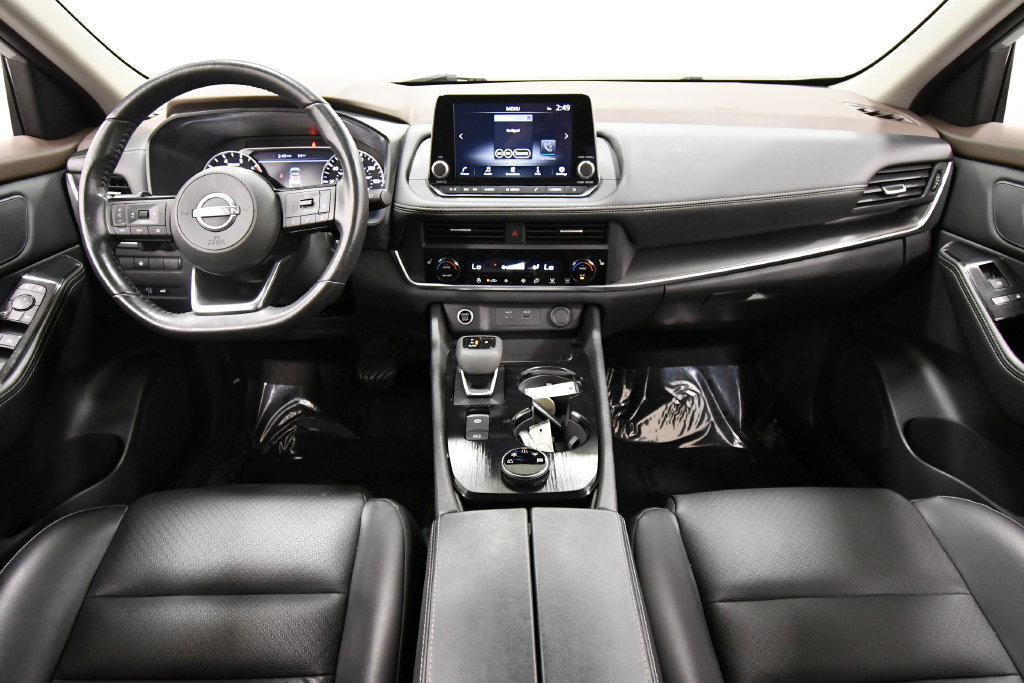 Used 2023 Nissan Rogue SV w/ SV Premium B Package AWD/4WD image 3