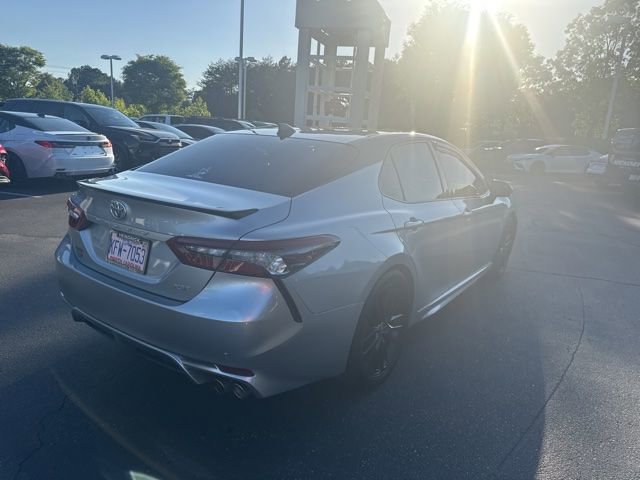 Used 2022 Toyota Camry XSE FWD image 4