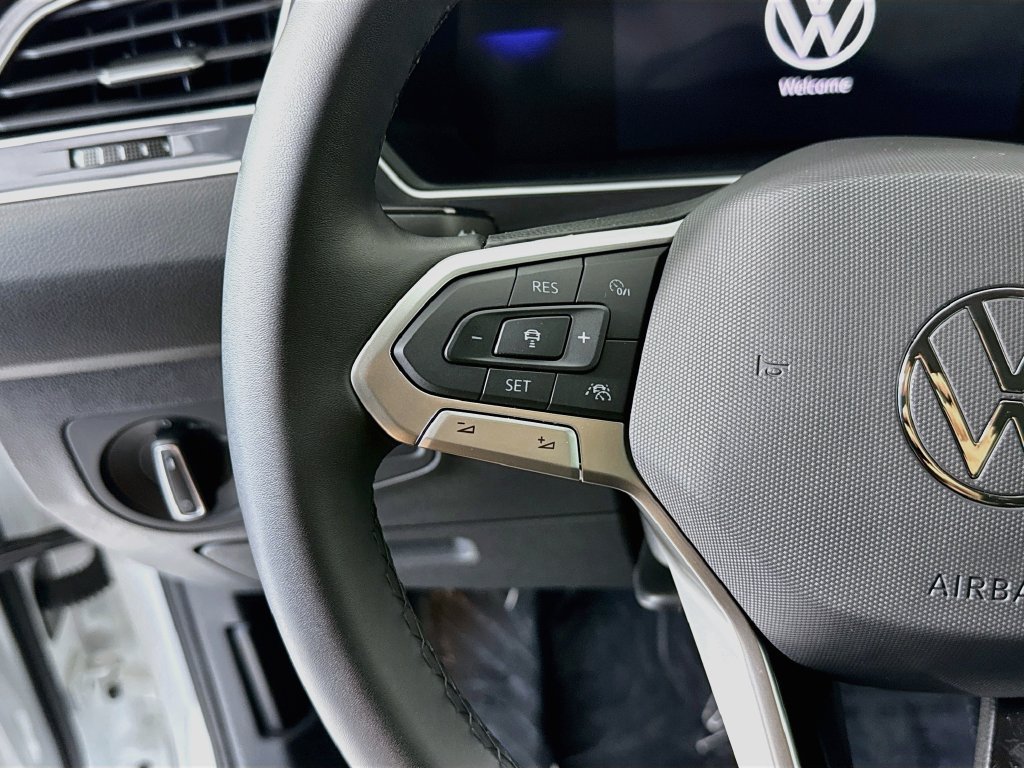 Used 2024 Volkswagen Tiguan Wolfsburg Edition AWD/4WD image 11