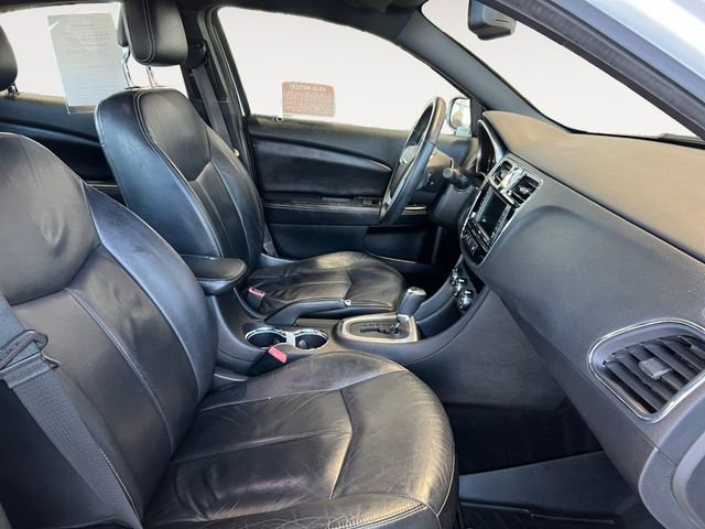 Used 2012 Chrysler 200 Limited image 12