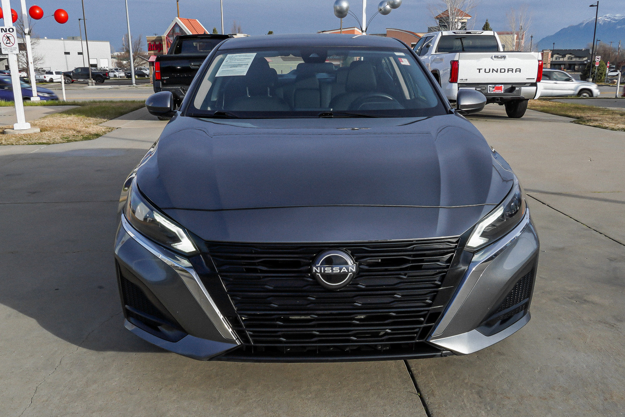 Used 2023 Nissan Altima 2.5 S image 3