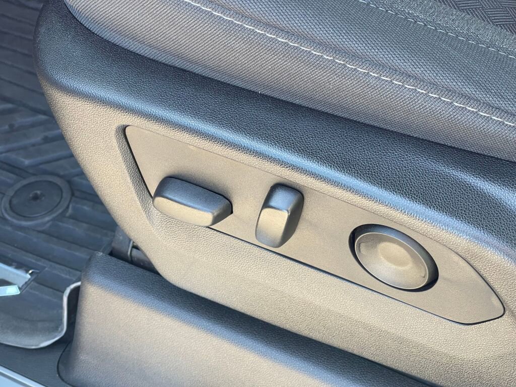 Used 2023 Chevrolet Silverado 1500 RST w/ Z71 Off-Road Package image 7