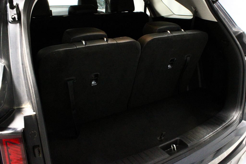 Used 2024 Kia Sorento S FWD image 14