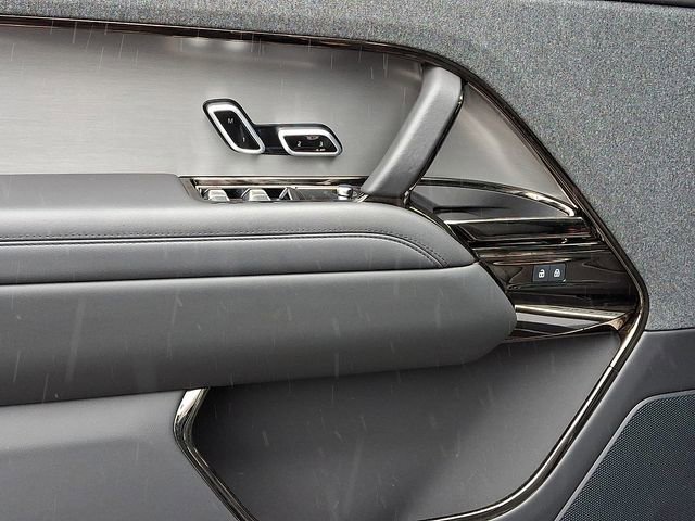 Used 2025 Land Rover Range Rover Sport Dynamic SE image 13