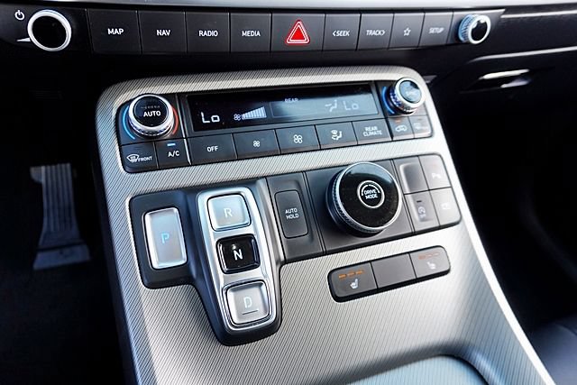 Certified 2025 Hyundai Palisade SEL FWD image 30