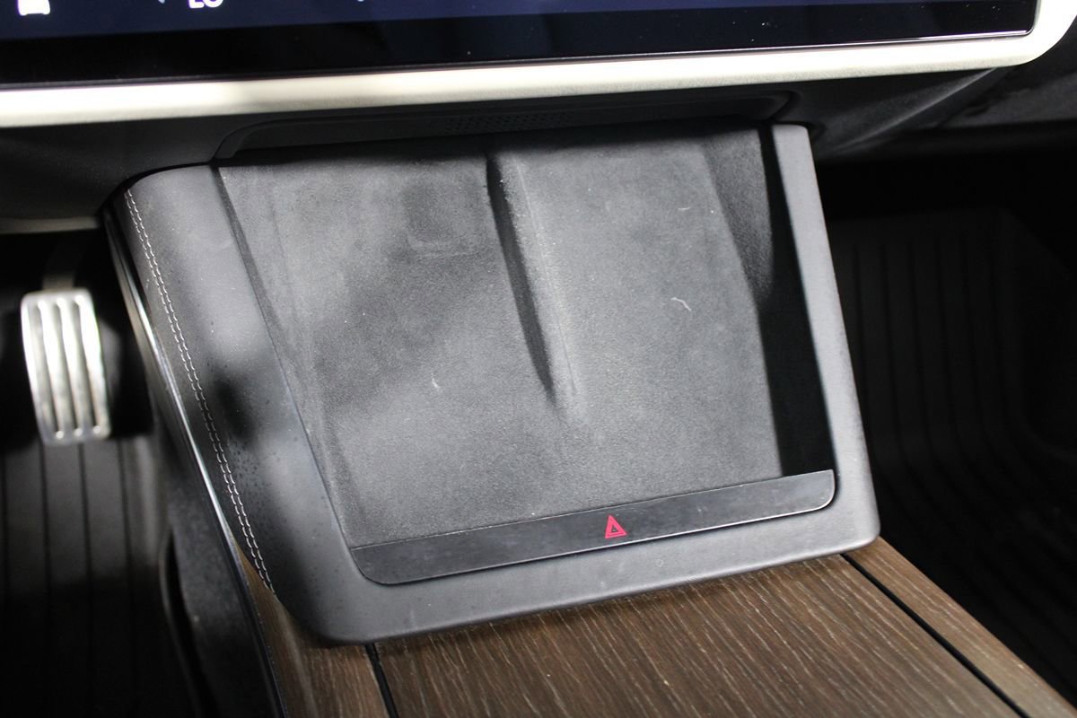 Used 2022 Tesla Model S AWD/4WD image 22