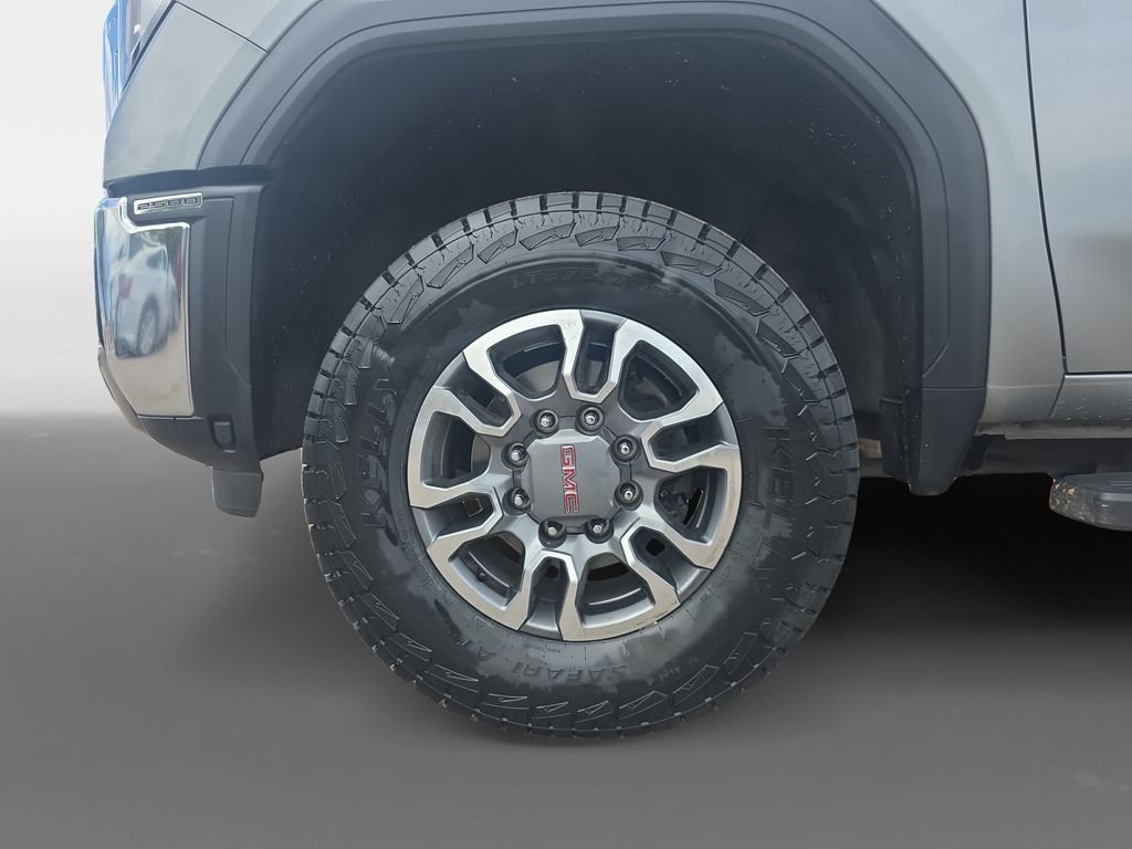Used 2024 GMC Sierra 2500 SLT w/ SLT Premium Package AWD/4WD image 16