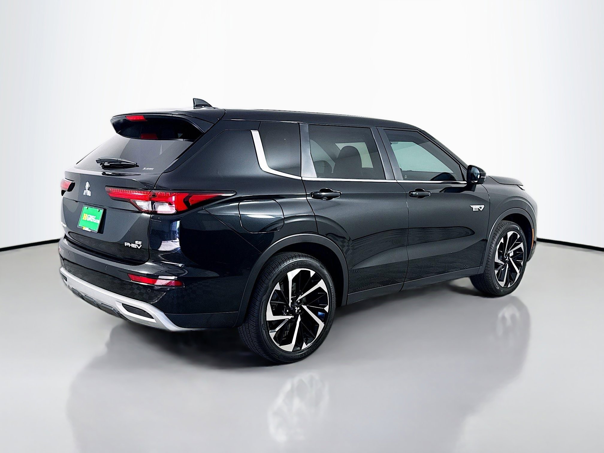 Used 2023 Mitsubishi Outlander SE image 10