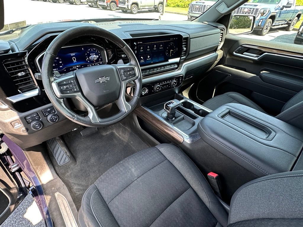 Used 2022 Chevrolet Silverado 1500 RST w/ Z71 Off-Road Package AWD/4WD image 22