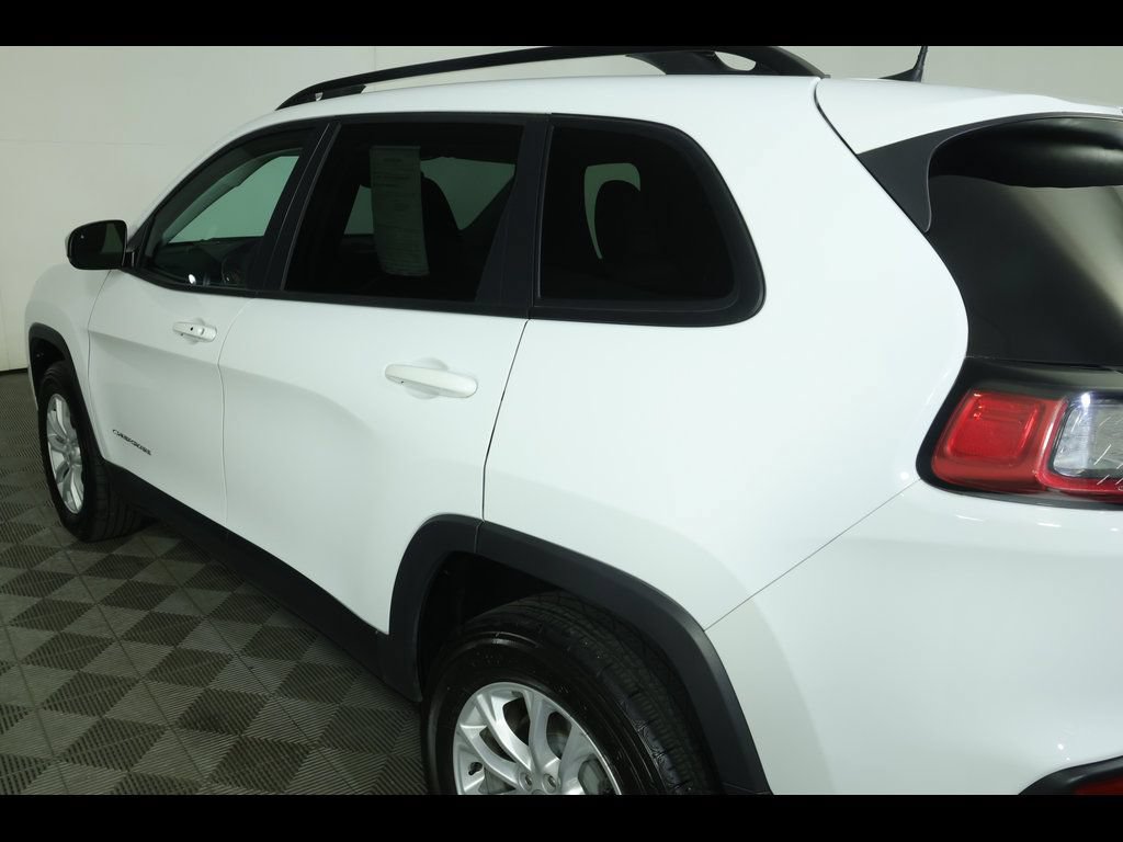 Used 2022 Jeep Cherokee Latitude Lux AWD/4WD image 17
