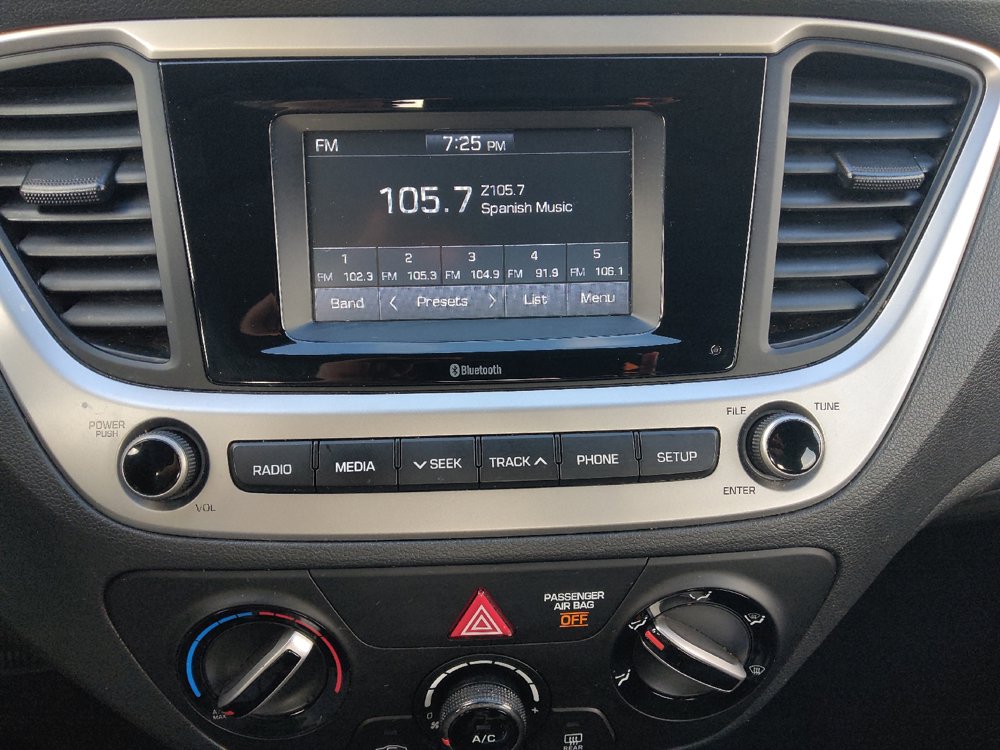 Used 2021 Hyundai Accent SE FWD image 25