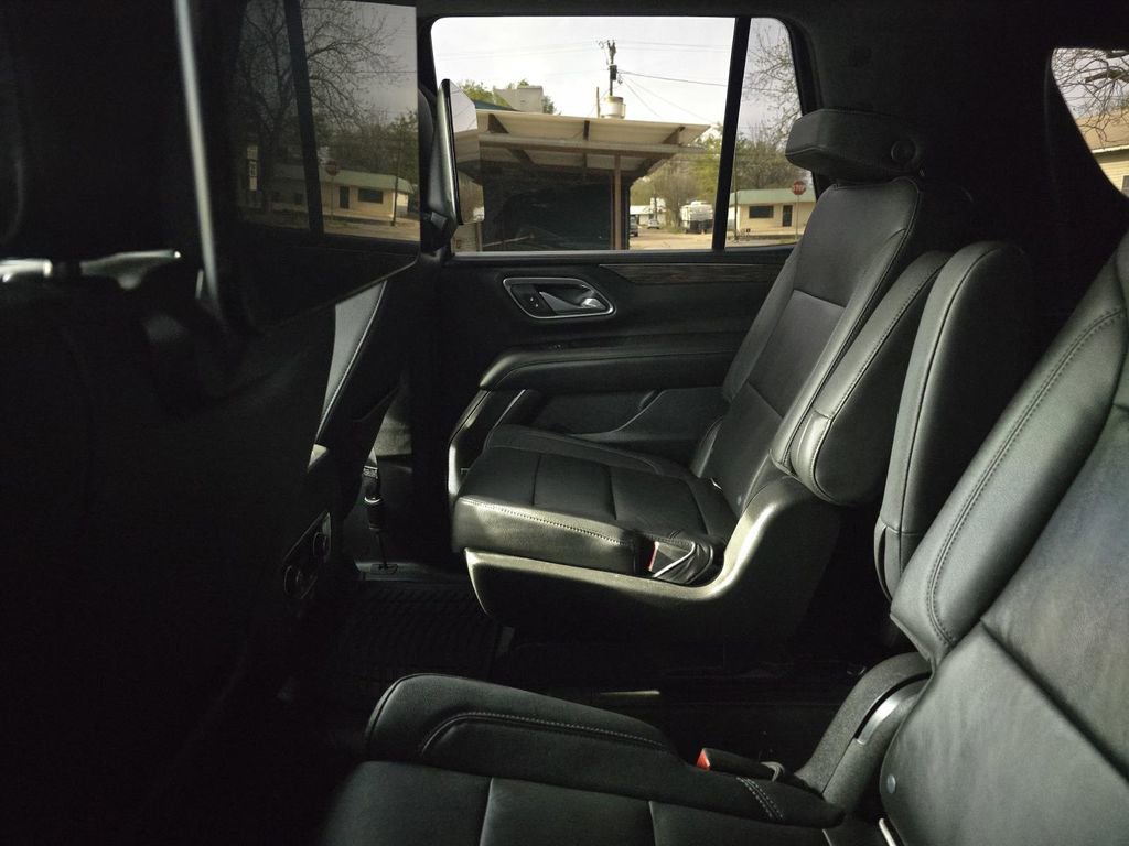 Used 2021 Chevrolet Tahoe Z71 w/ Z71 Off-Road Package image 11