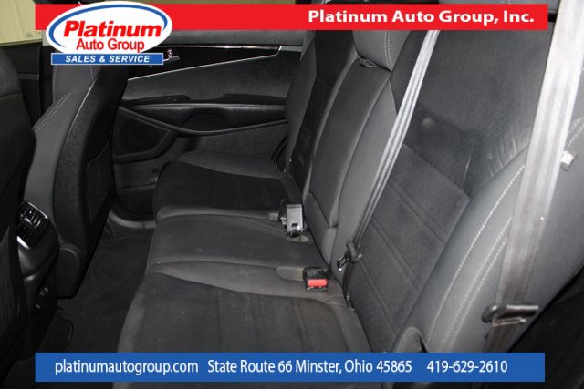 Used 2016 Kia Sorento LX image 26